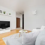 City Apartment With Parking Near Metro Mlociny By Noclegi Renters
