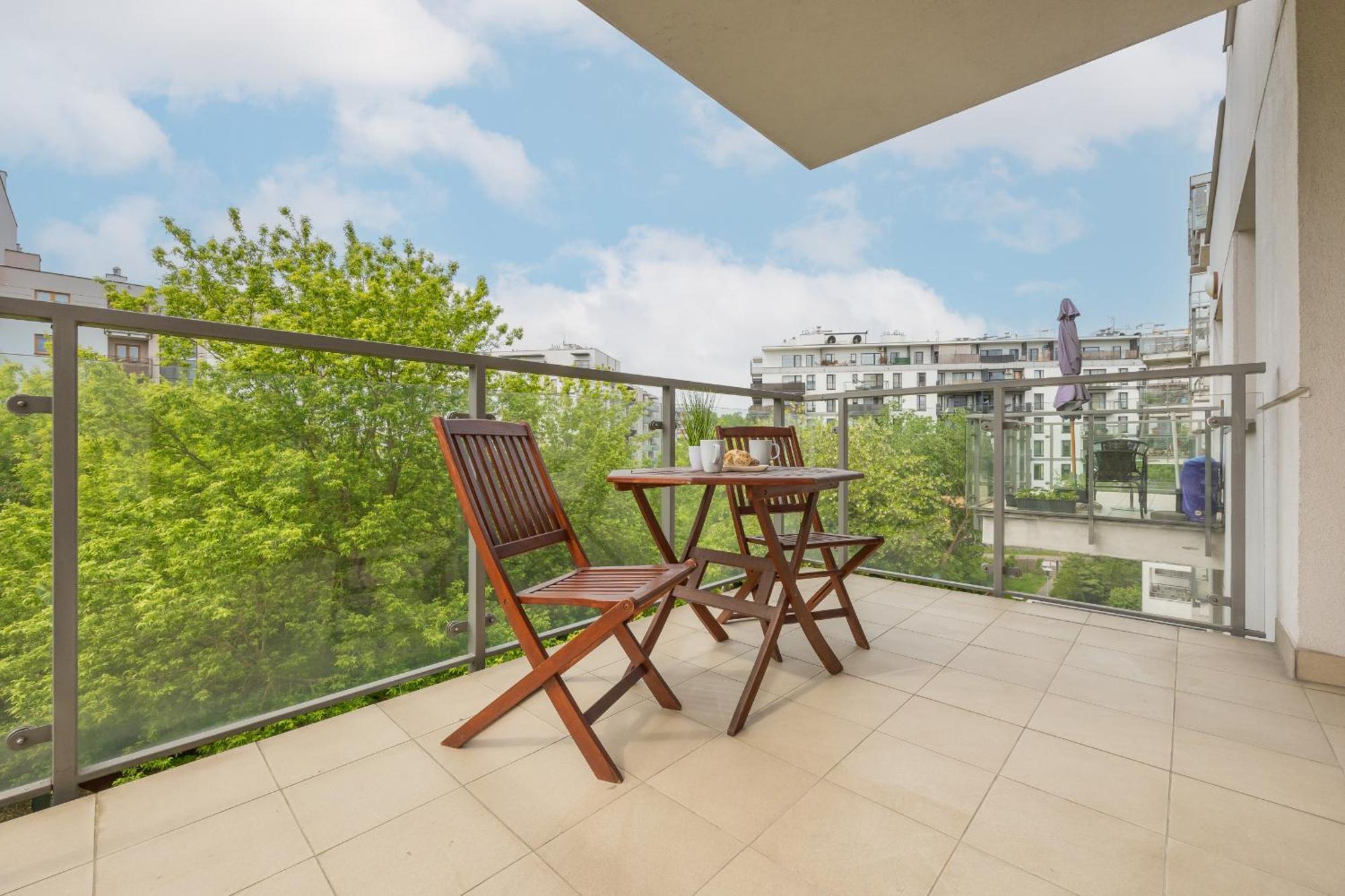 Apartament With Parking Near Metro Mlociny By Renters